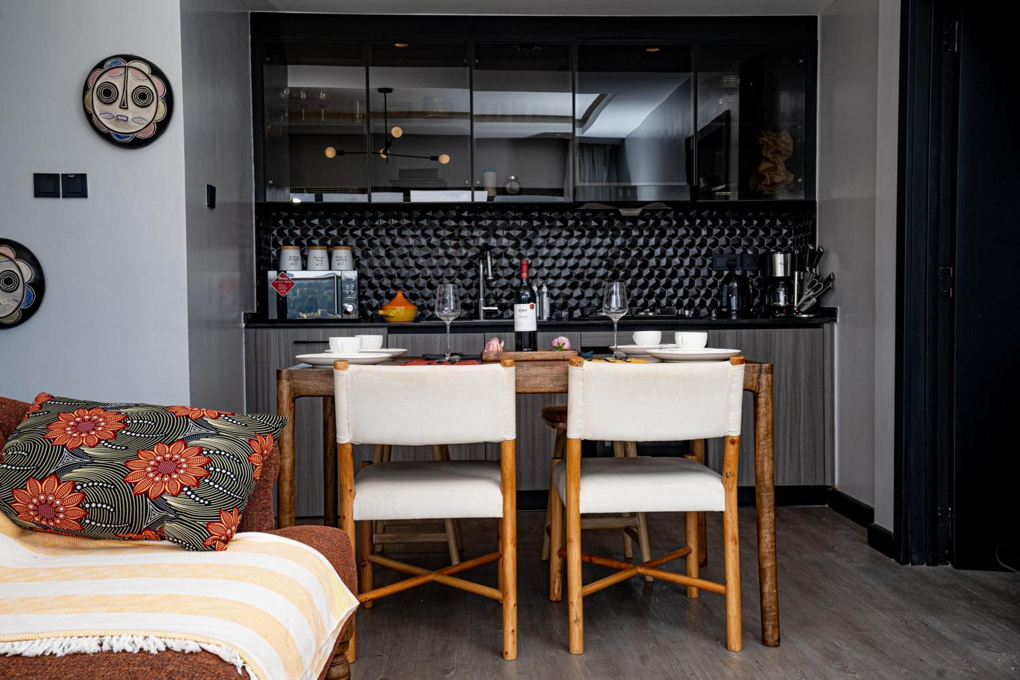 Escada Studio & 2-Bedroom, Rooftop Swimming Pool, Gym, Workspace, Wonderiss Homes Westland Living Nairobi Exterior photo